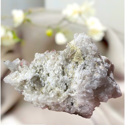 Quartz cristallisé sur albite et muscovite